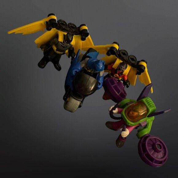 Imaginext DC Super Heroes Joker Gotham Batman BatCycle Glider Wings Jet Pack - Picture 8 of 13